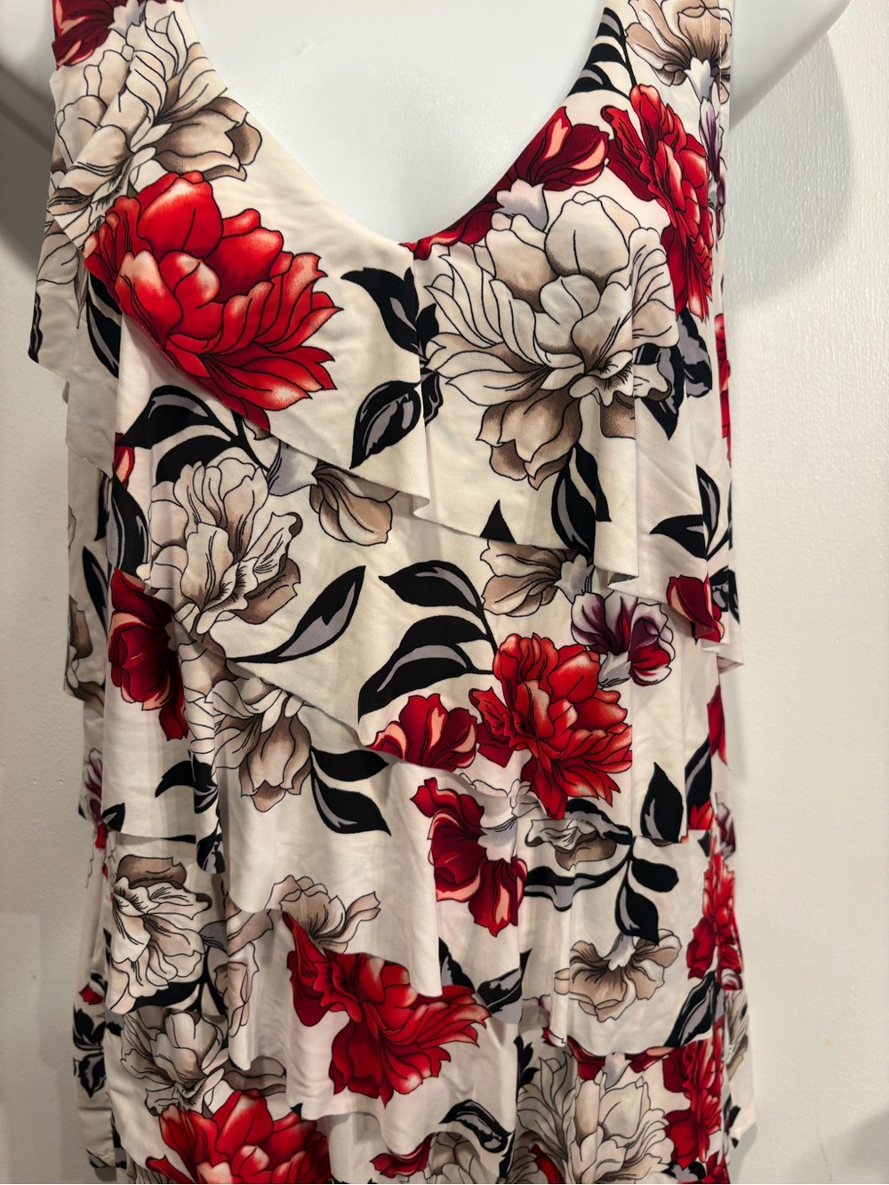 White House Black Market Black Label Floral-Print Top with Red Accents size M - Picture 8 of 8